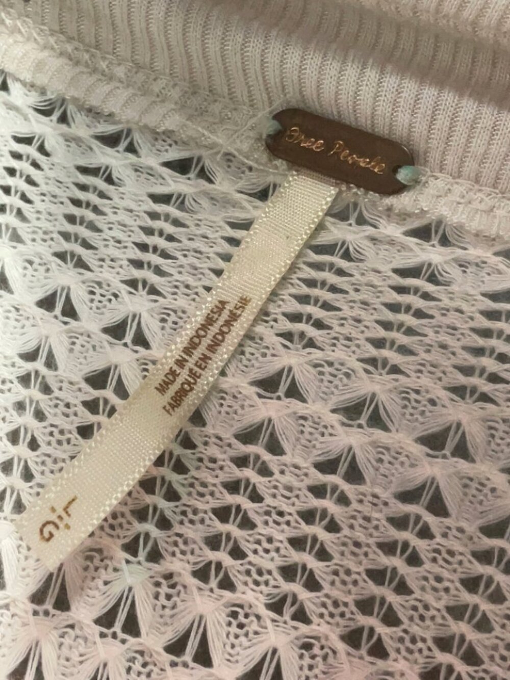 Free People "Sistine Hacci" Cold Shoulder Knit Top In Pearl - Size Large - Picture 11 of 12